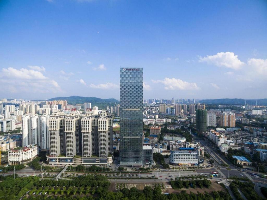 Ming Du Lakeside Hotel Nanning Exterior photo