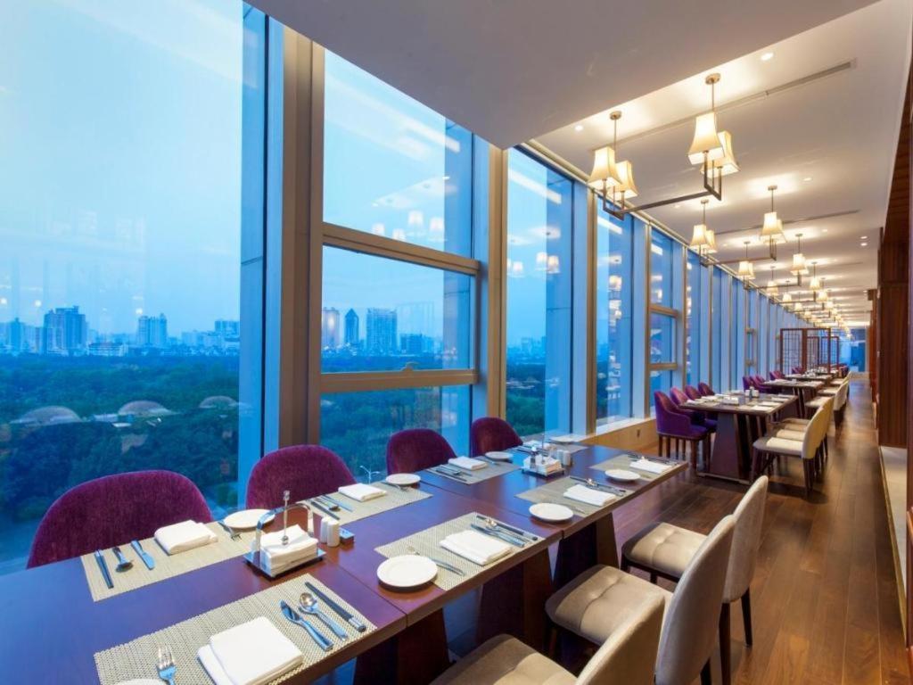 Ming Du Lakeside Hotel Nanning Exterior photo