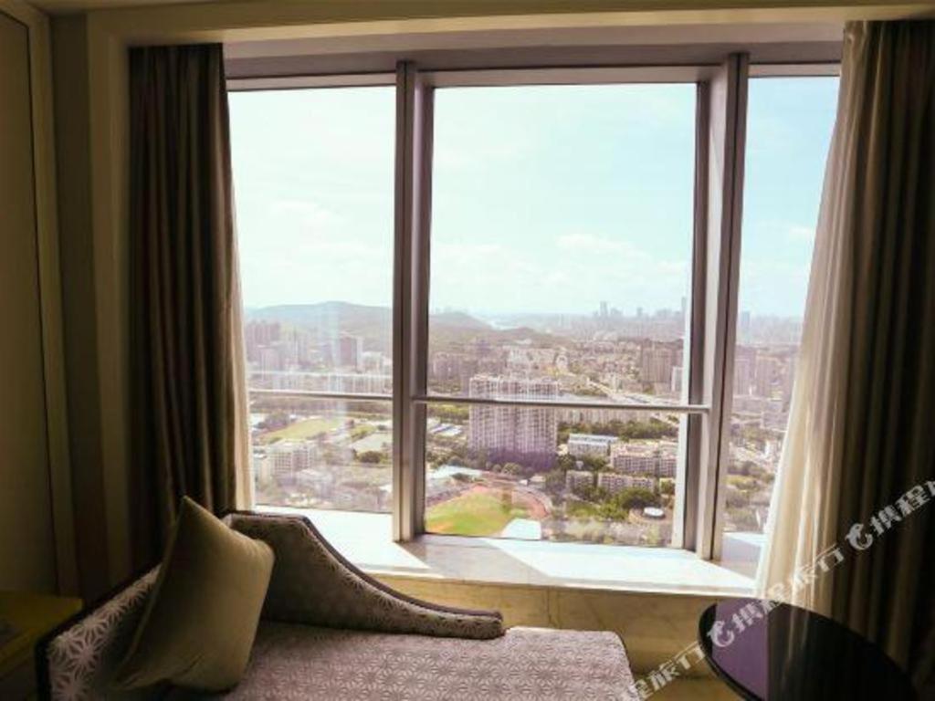 Ming Du Lakeside Hotel Nanning Exterior photo