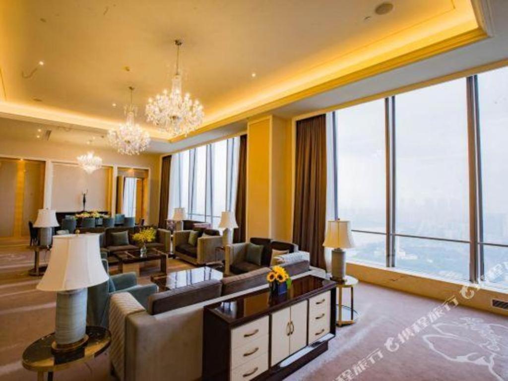 Ming Du Lakeside Hotel Nanning Exterior photo