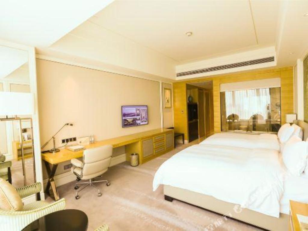Ming Du Lakeside Hotel Nanning Exterior photo