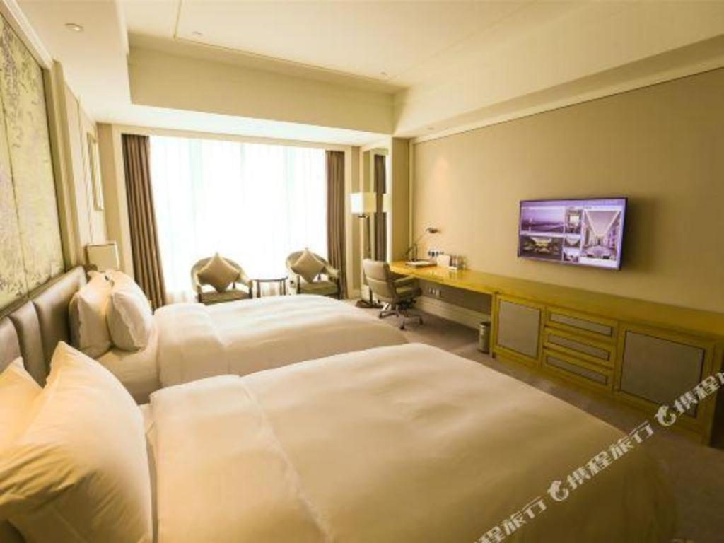 Ming Du Lakeside Hotel Nanning Exterior photo