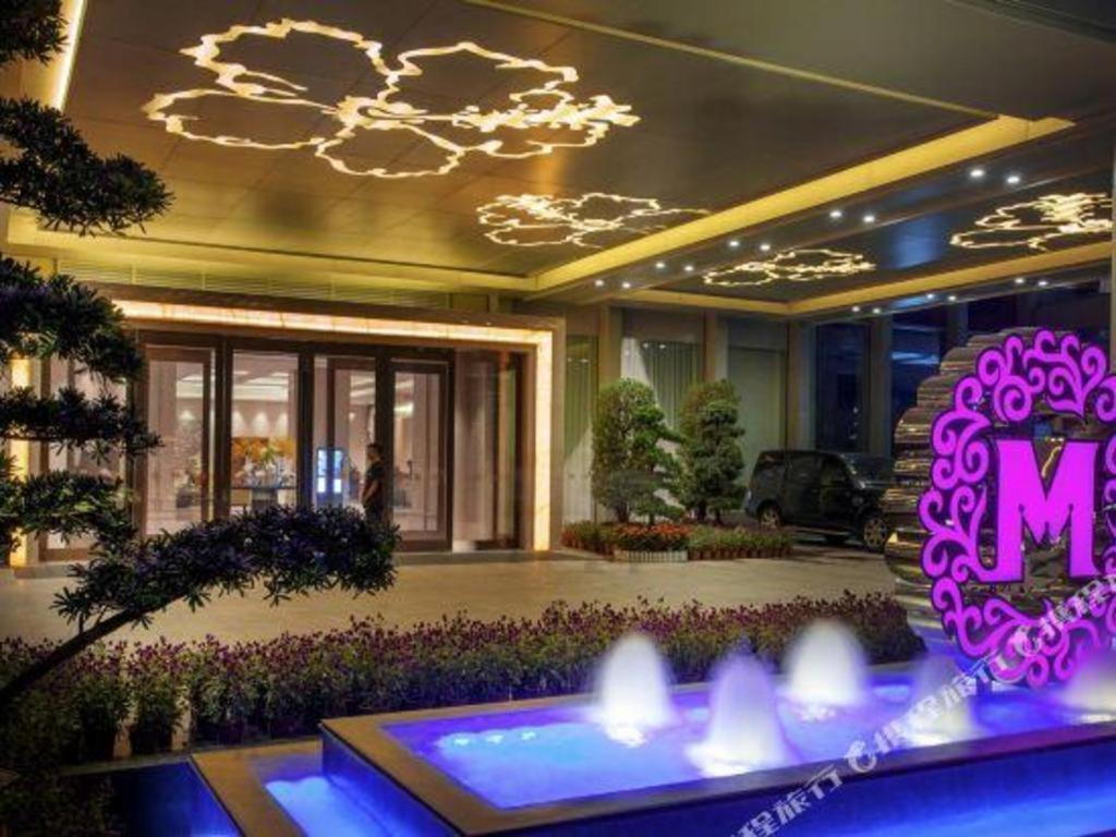 Ming Du Lakeside Hotel Nanning Exterior photo